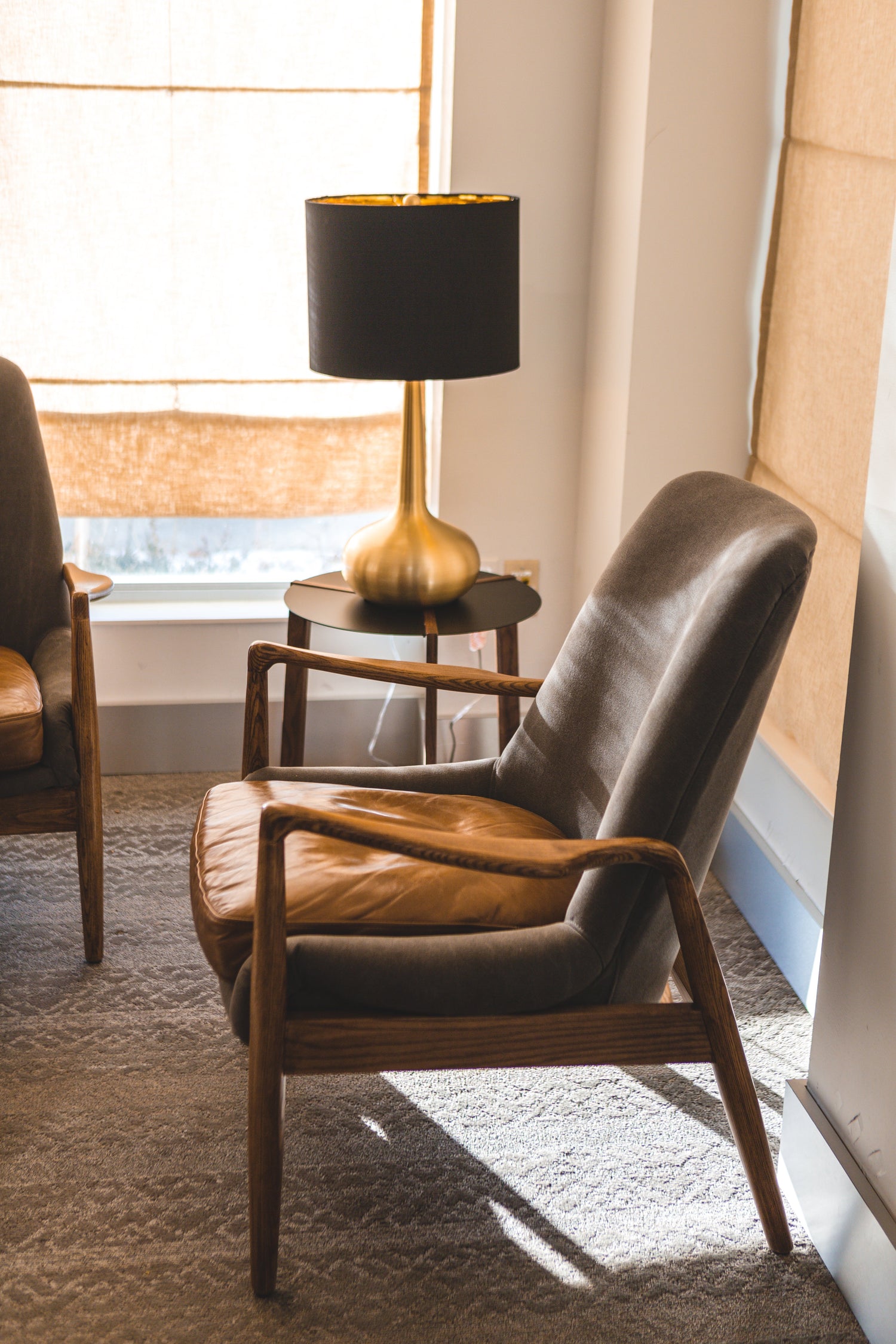 Le Simili Cuir : la Nouvelle Alternative ? Un Choix Elégant et Ethique pour les Intérieurs de Nos Jours