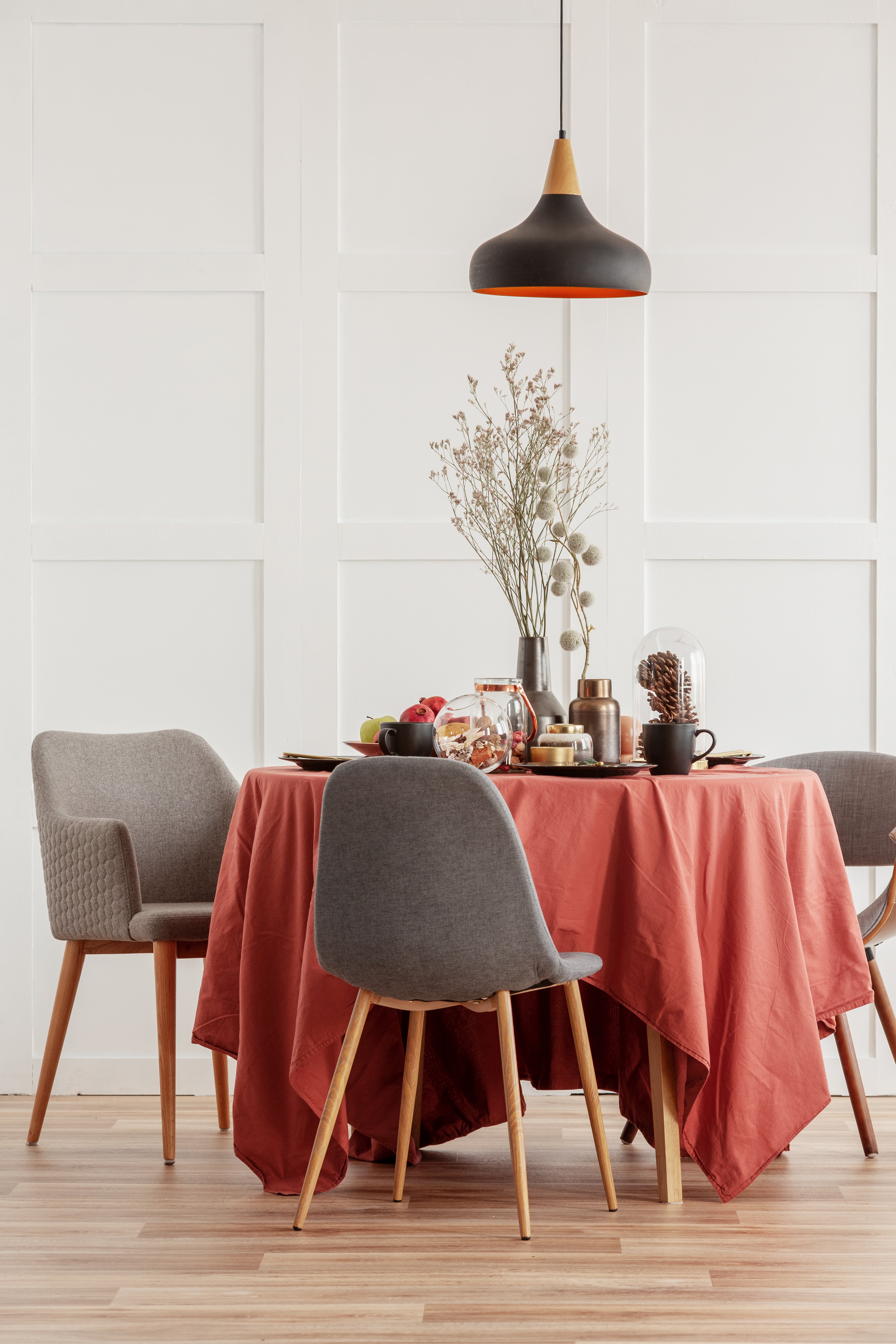 Dînez avec Style : Nos Astuces Simples pour Choisir les Chaises de Salle à Manger Idéales !