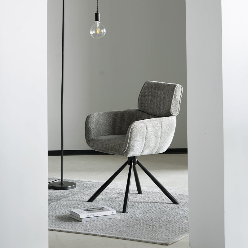 Fauteuil à dîner pivotant Elara HDC233029 en chenille beige, avec base métallique dorée et mécanisme de rotation fluide, pour salle à manger ou cuisine ouverte