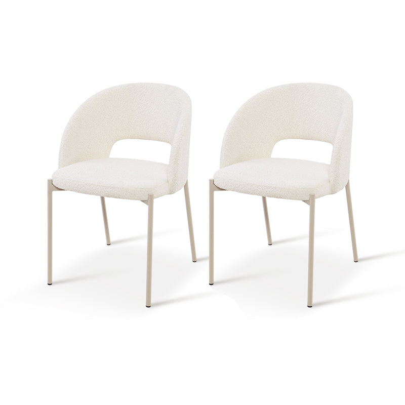 Apportez une touche de confort à votre salle à manger ou salon avec les Chaises de Salle à Manger Esme d’OFCASA (lot de 2) : dossiers courbés moelleux, pieds en métal robustes et tissu bouclé au goût du jour.