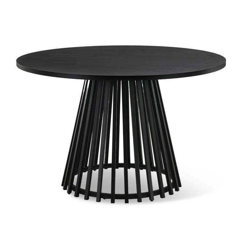 Découvrez la Table de salle à manger ronde Veronica 120 cm d’OFCASA, avec un plateau imitation chêne et une base métallique design. Idéale pour une table avec 4 chaises dans les intérieurs contemporains.