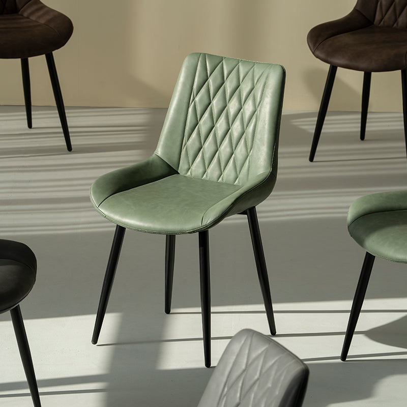Chaise à manger en similicuir，Meuble de salle à manger design，Décoration intérieure contemporaine，Ensemble de cuisine moderne，Chaise en similicuir，Chaise à manger OFCASA，Chaise en cuir OFCASA，Chaise à manger classique en cuir，Chaise à manger verte，Chaise à manger marron，Décoration d'intérieur，Meubles，Meubles de cuisine