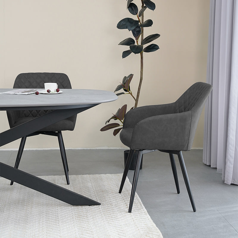 Découvrez les OFCASA fauteuil pivotants Frazer Diamond— similicuir douillet, rotation à 360°, et base métallique solide. Des chaises de salle à manger pivotantes élégantes et confortables, parfaites pour les intérieurs modernes au Royaume-Uni.